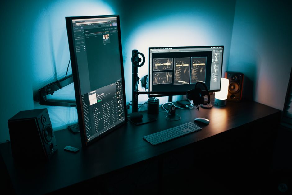 Állítható monitorkar, gázrugós